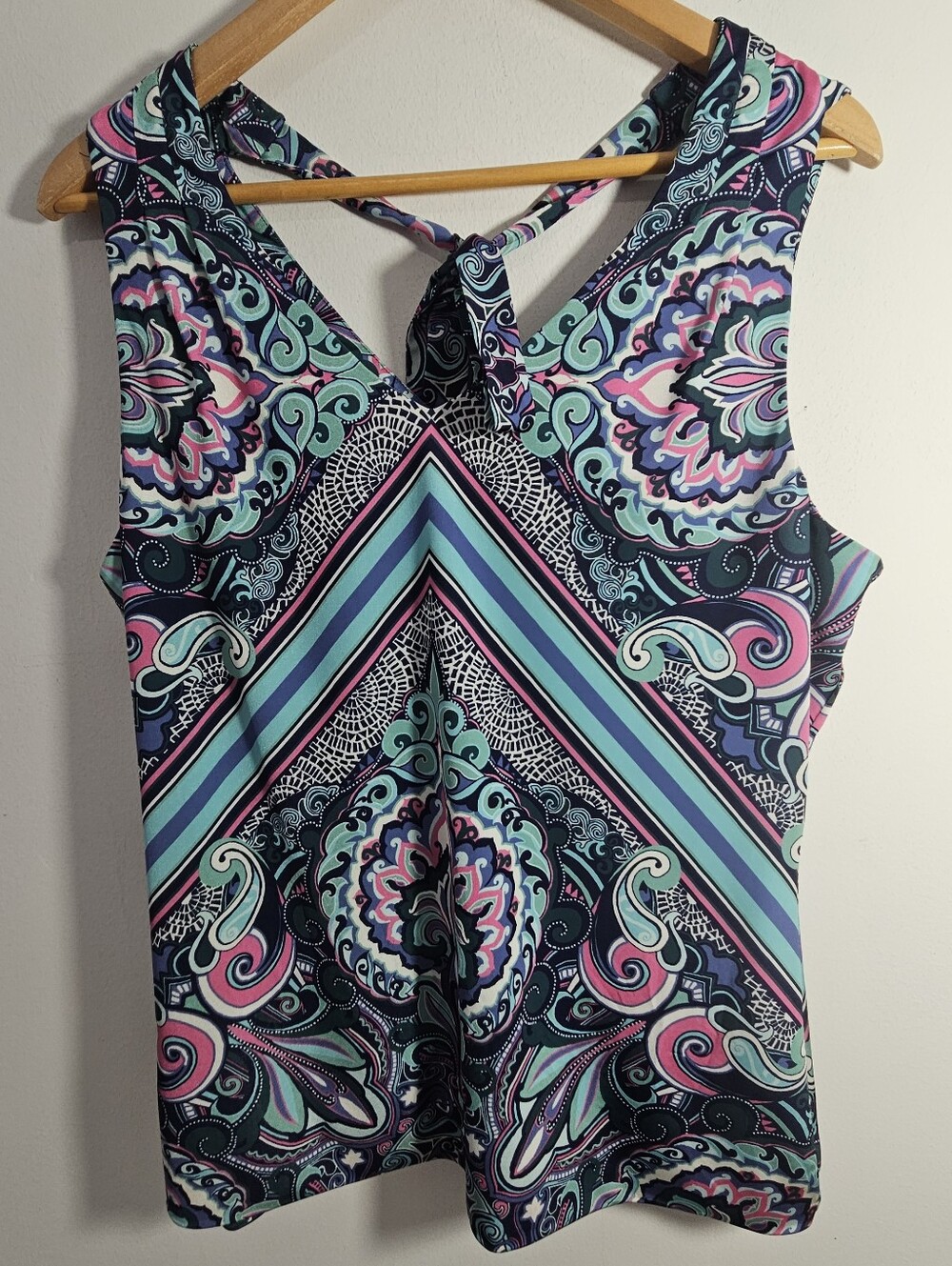 Paisley Women’s Sleeveless Printed V-Neck Tank Top - Navy, Teal & Pink